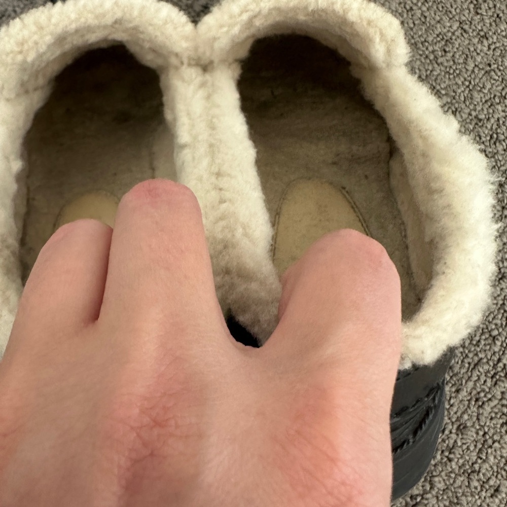 Christian Dior shearling insole loafers size 37.5 good condition. - Picture 10 of 12